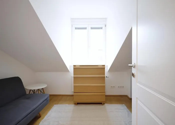 Heymi Apartments Oper